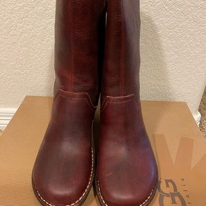 UGG winter boots size 8